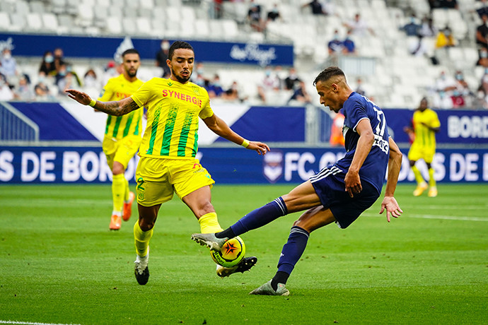 开云官网-法甲冲刺阶段走向成谜，上海海港门线救险，质疑声仍在，赛季目标并未改变的简单介绍