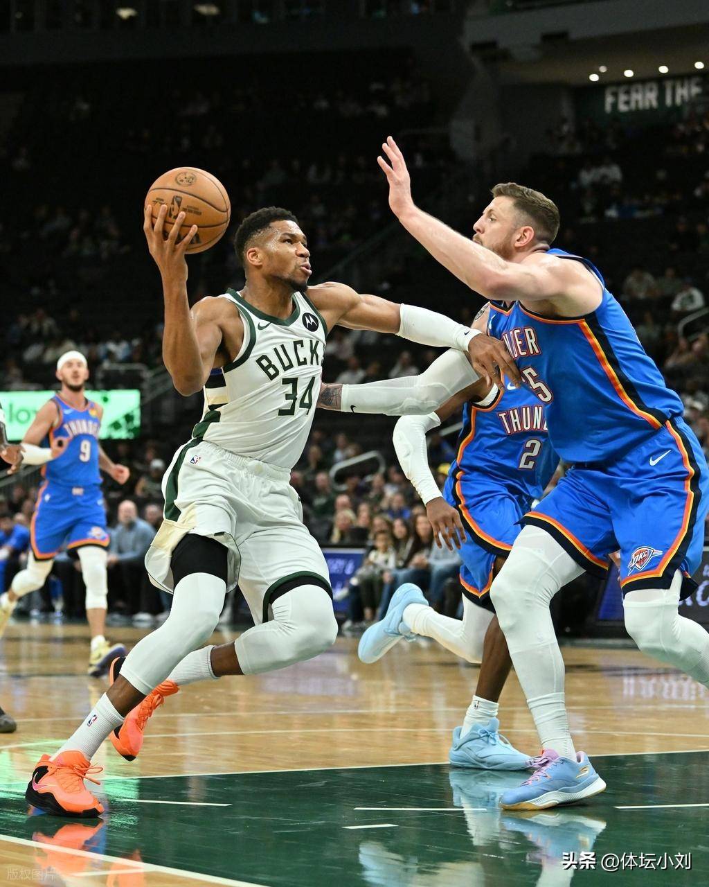 开云-包含集结日密尔沃基雄鹿门线救险：NBA总决赛节点到来，引发热议，年轻球员得到机会的词条